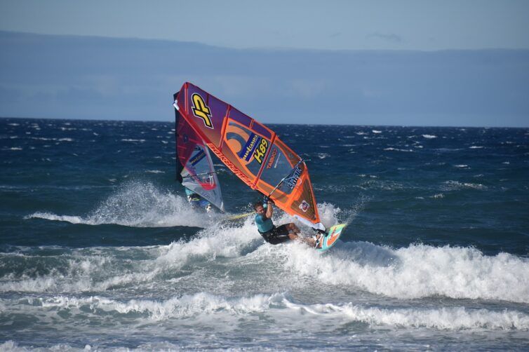 windsurfing en Pozo Izquierdo